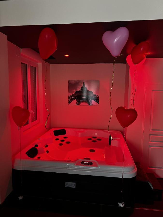 Magnifique Duplex Avec Jaccuzi, Sauna Et Cinema Room Privatif Fontenoy  エクステリア 写真