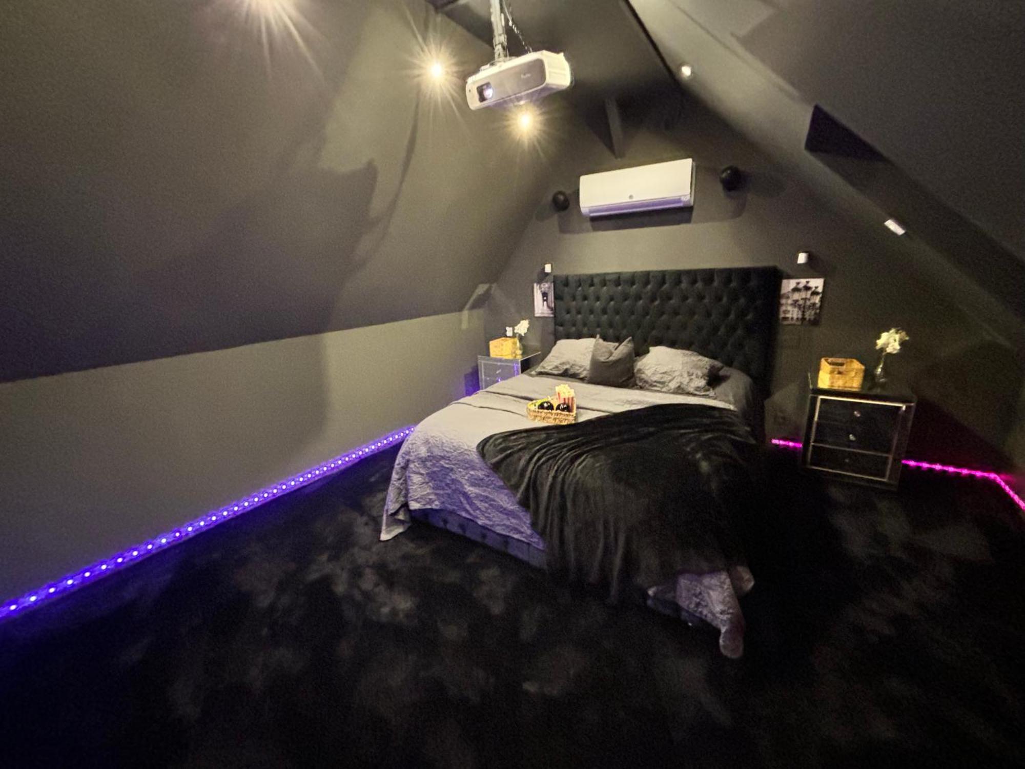 Magnifique Duplex Avec Jaccuzi, Sauna Et Cinema Room Privatif Fontenoy  エクステリア 写真